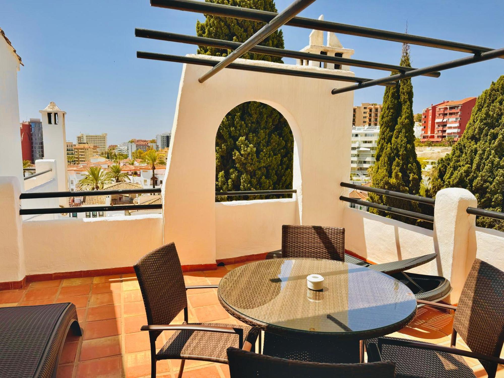 Pueblo Evita Premium Aparthotel